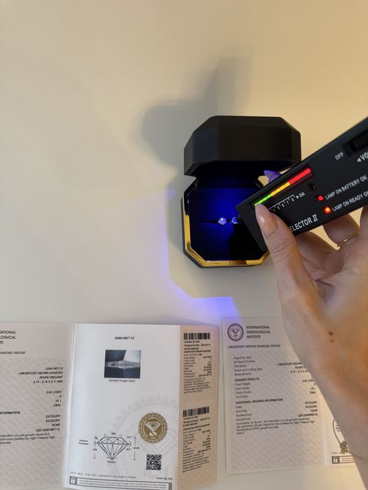 Kolczyki 585 z diamentami 1 ct VS1 D, z certyfikatami IGI, brylantami