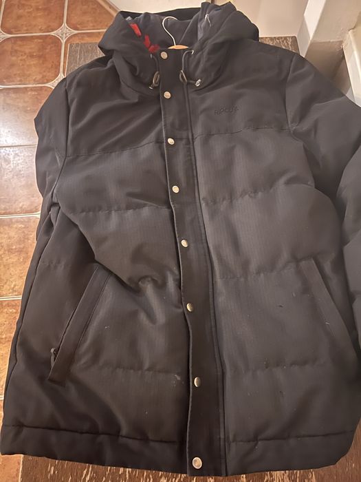 Куртка зимова  стильного бренду RIPCURL  тепла , вітронепродувна
