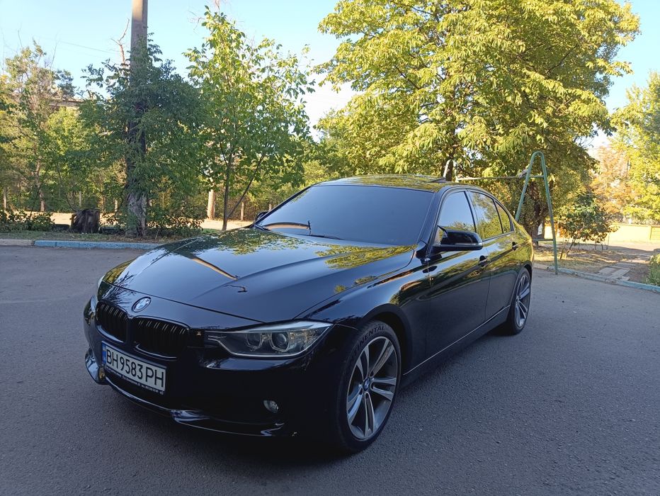 BMW f30 328i хорошая комплектация!!