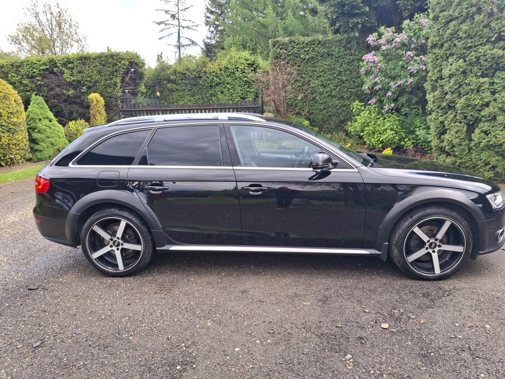 Audi a4 allroad 2015