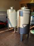 Vendo duas cubas uma de 500 litros e outra de 400 litros