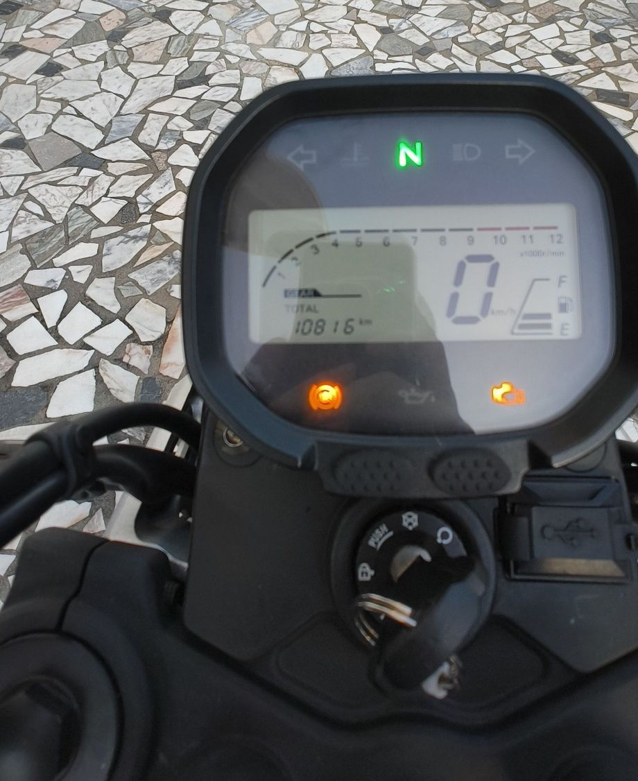 Voge 300 AC 2021