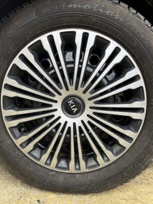 Продам комплект зимової резини R17 5x114,3