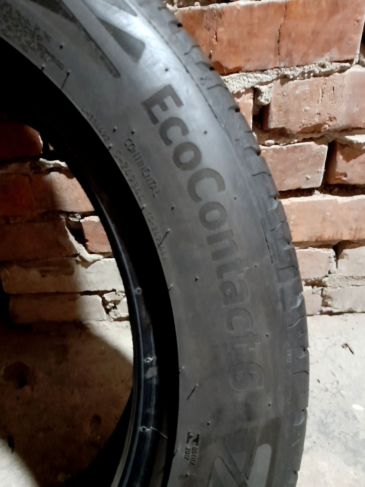Opony letnie Continental 205/55/17.