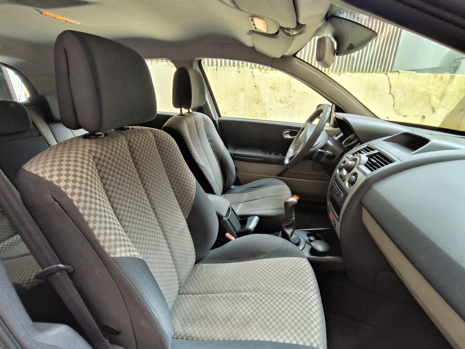 Renault Megane 1.5Dci apenas 180 mil kms