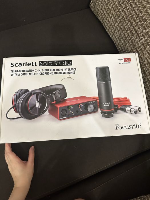 Focusrite scarlett 3 gen комплект для звукозапису