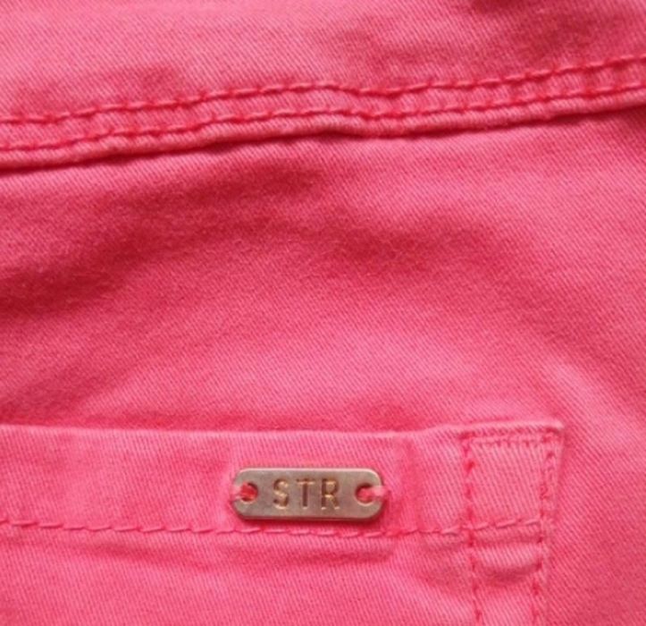 Продам рожеві шорти