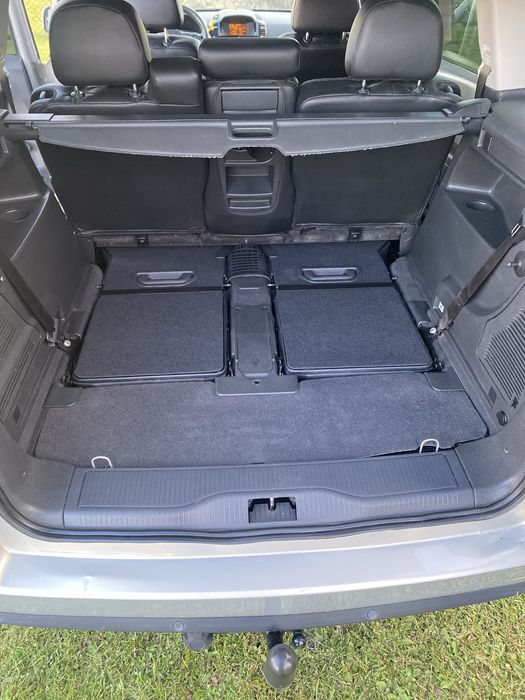 Opel Zafira 2010 рік