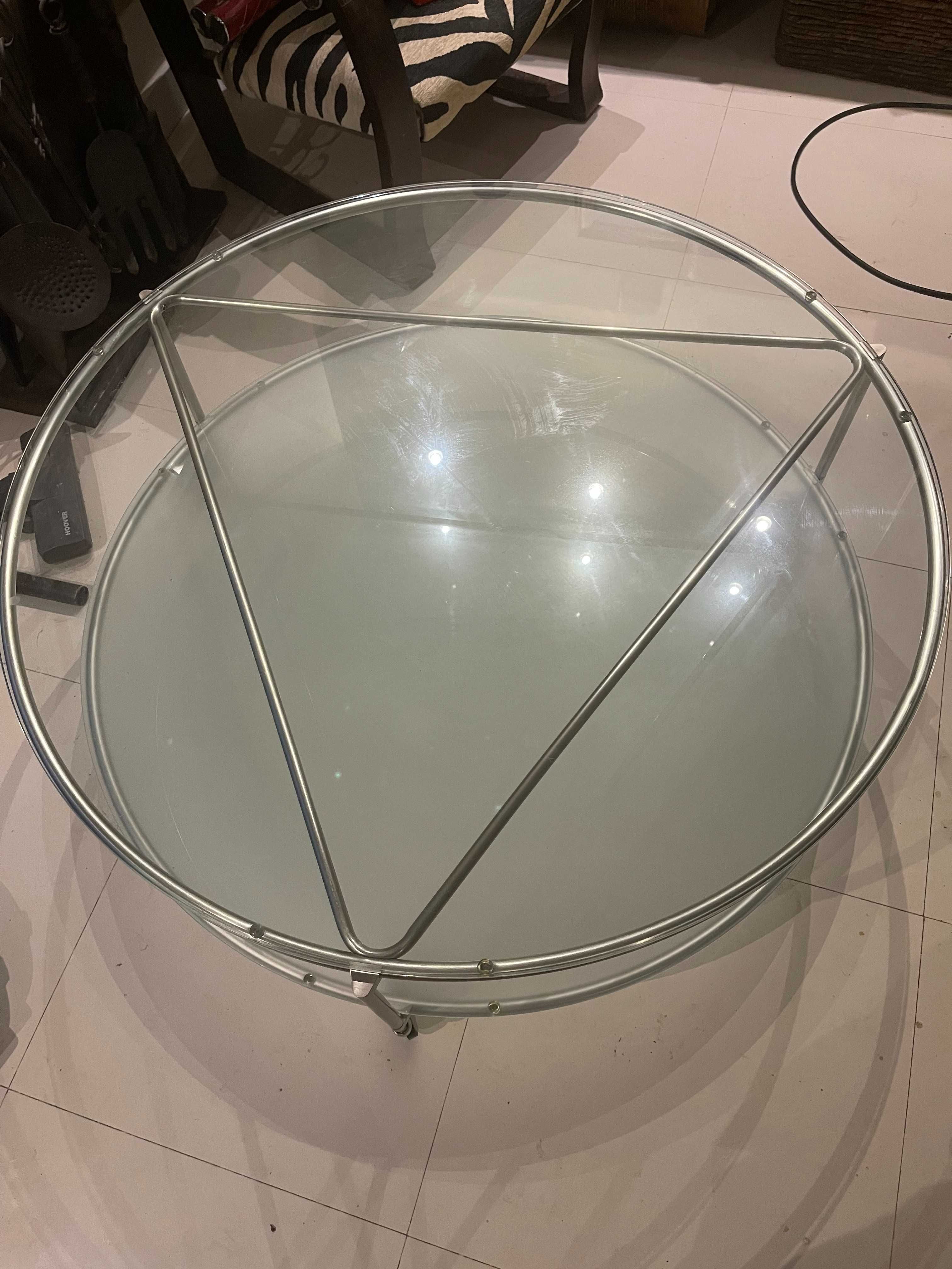 Mesa de Centro com tampos em Vidro Ikea