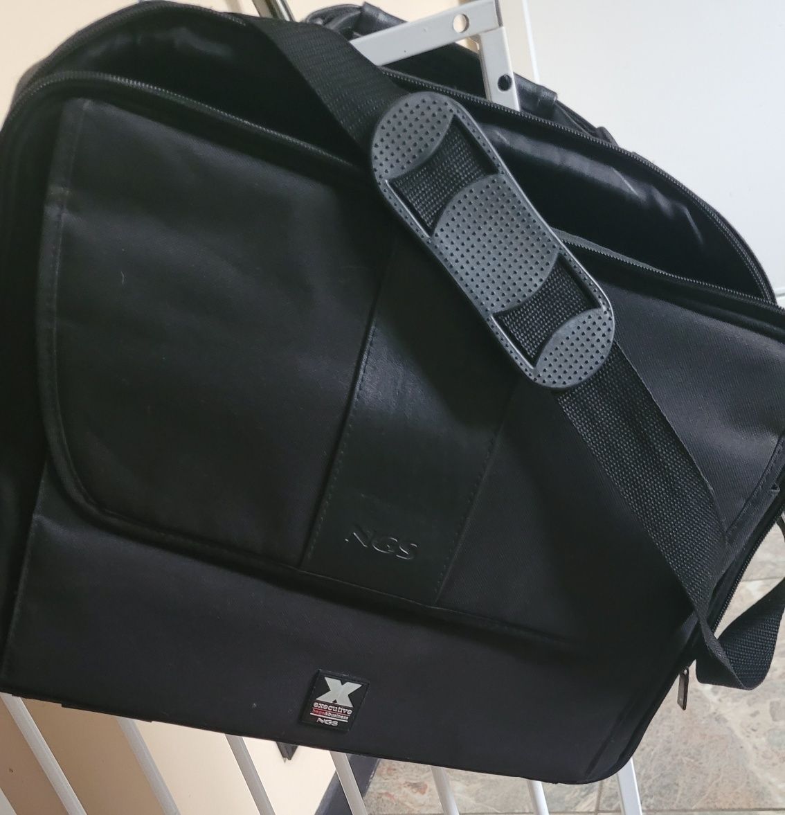 Torba etui na laptopa