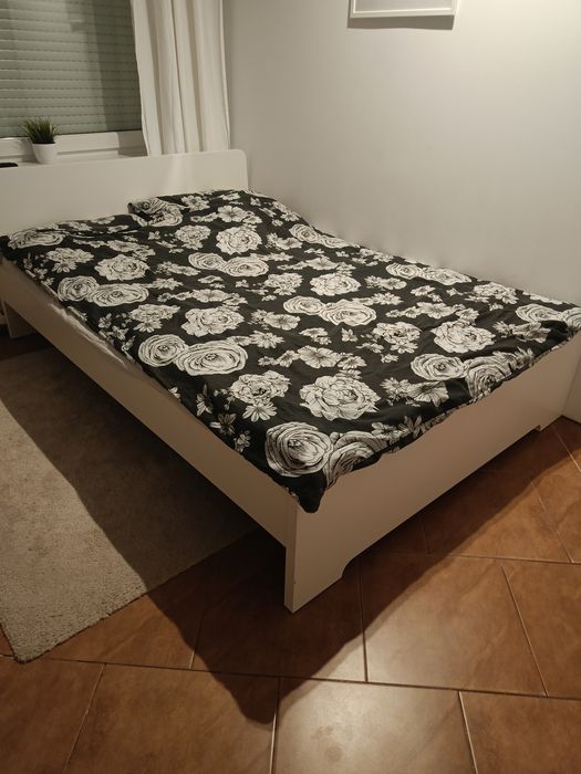 Łóżko Ikea Malm białe