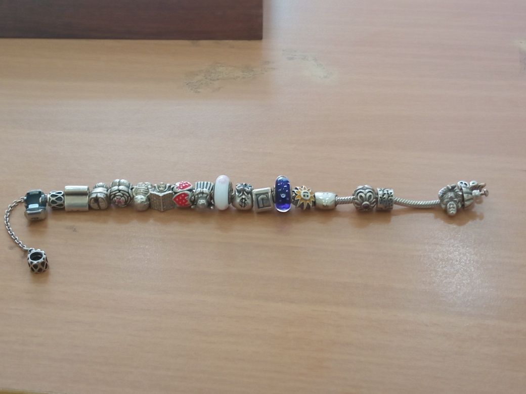 Pulseira Pandora Original com 18 peças