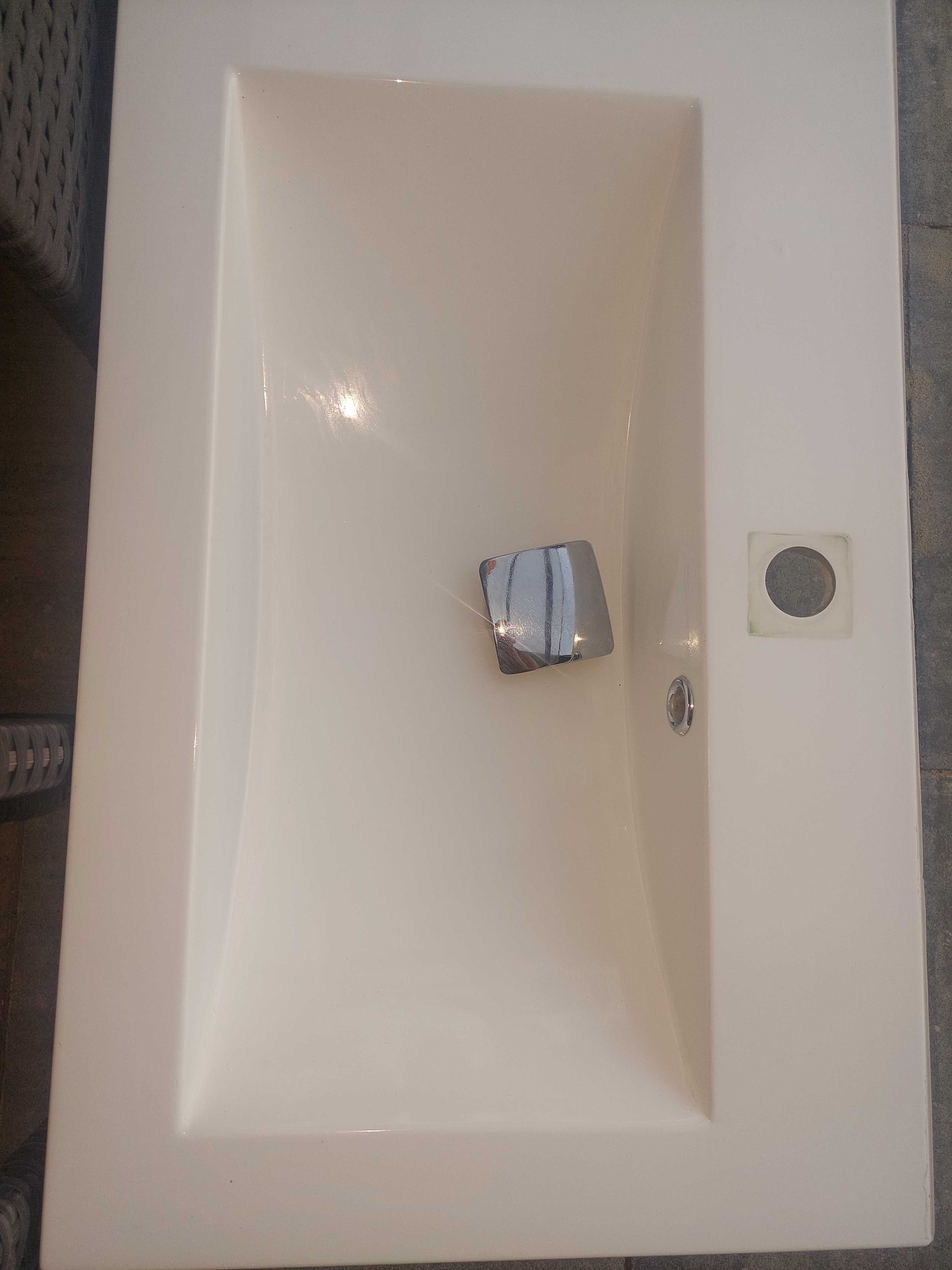 Umywalka podwójna 120cm