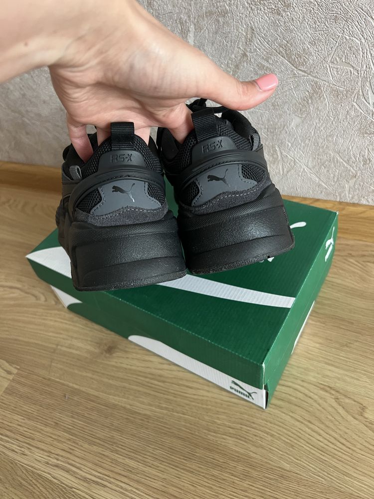 Кросівки фірми Puma
