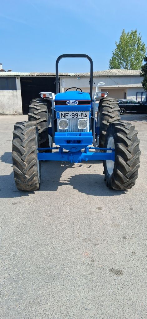 Trator Ford 6610