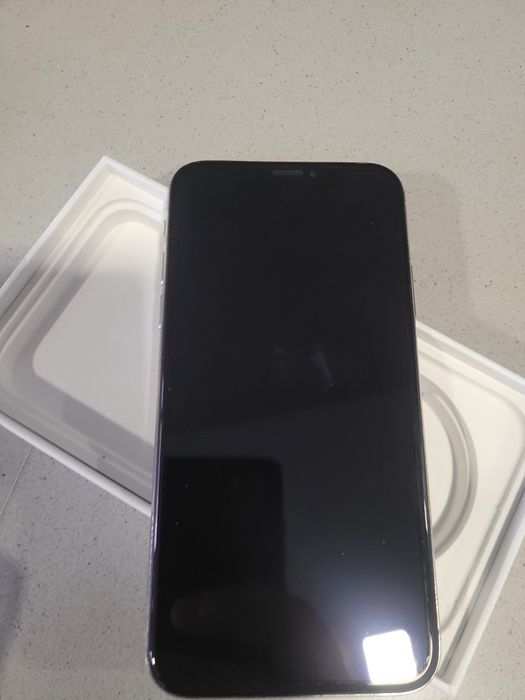 Iphone x em bom estado...