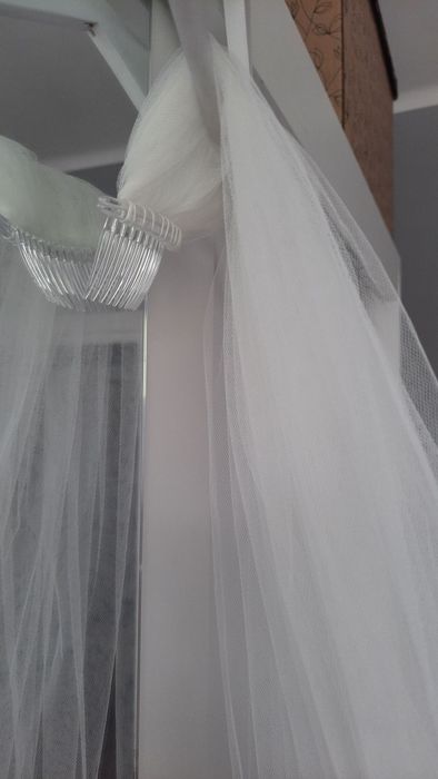 Długi welon 2.5m z koronką