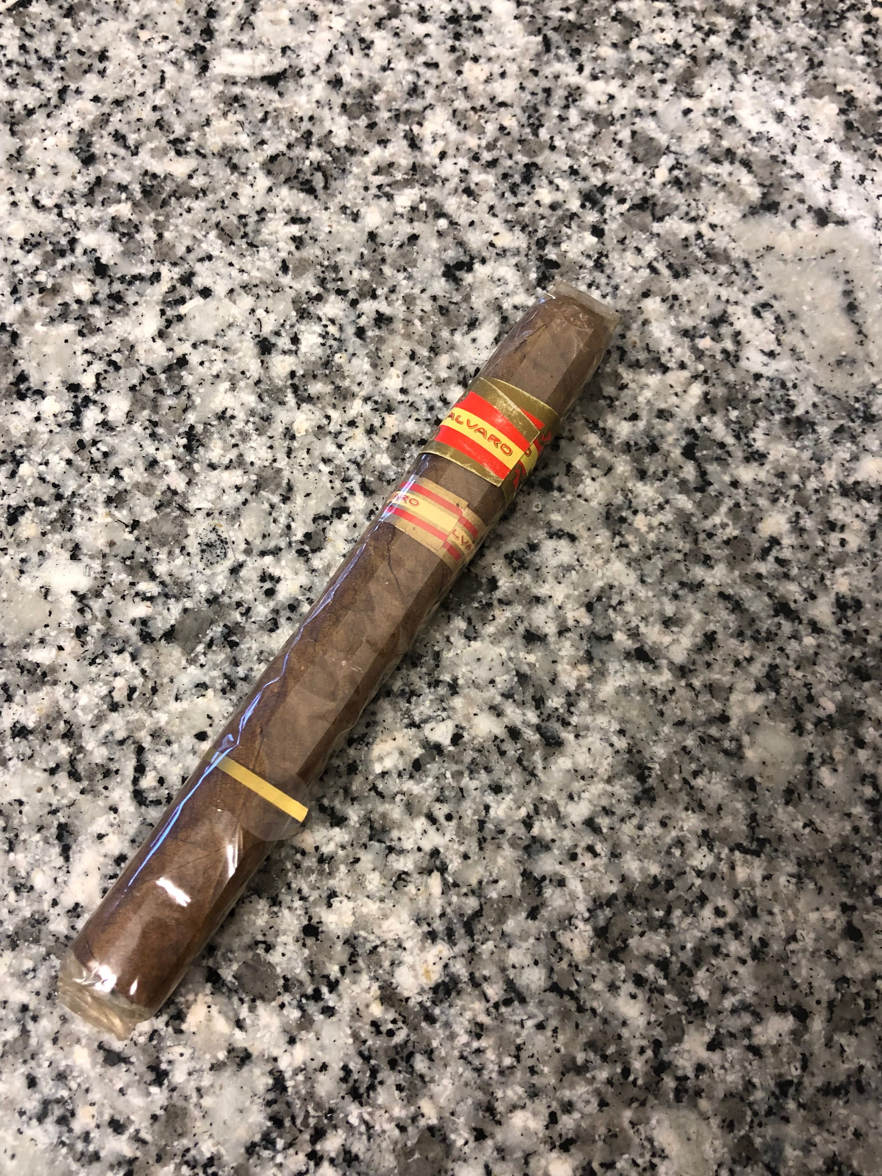 Cigarro anos 80 NOVO
