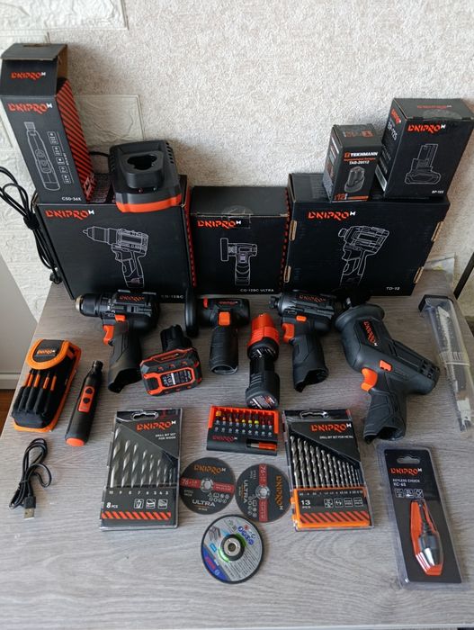 Інструменти Дніпро М