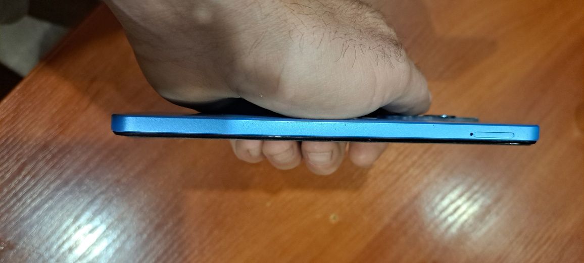 Продам Redmi note 12