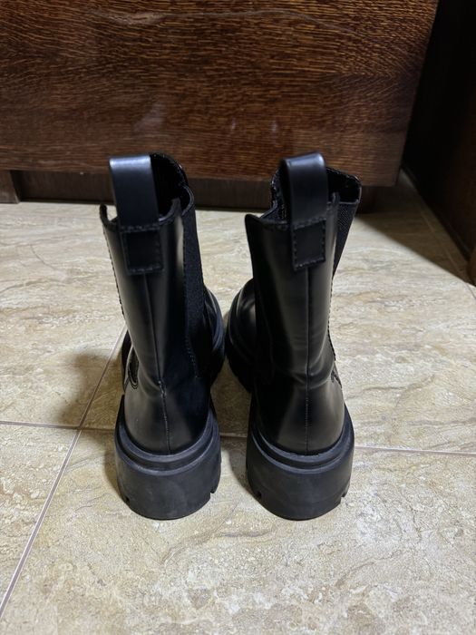 Челсі H&M 38 розмір