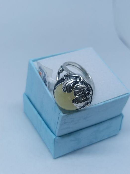 Srebrny pierścionek bursztyn 925 regulowany