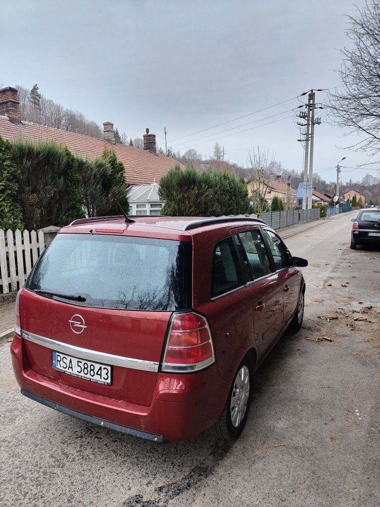 Opel Zafira B 1.8