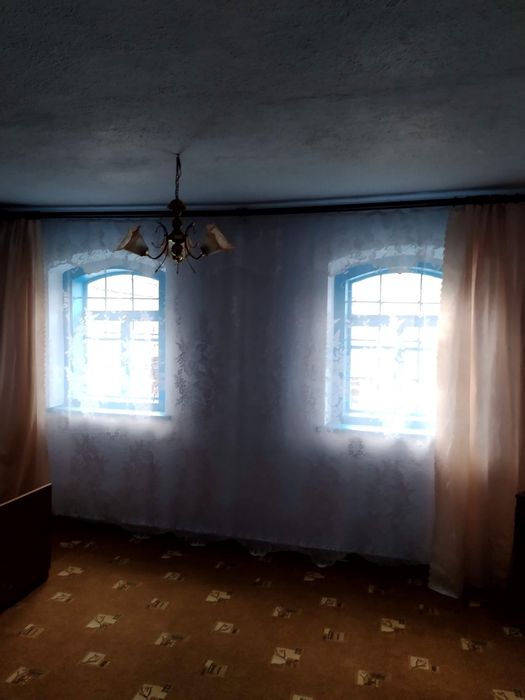 Продаж великого будинку