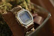 Casio G-Shock 35th Anniversary B5000 złoty