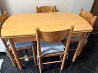 Conjunto de mesa extensível com 4 cadeiras
