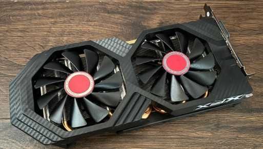 Відеокарта XFX Radeon RX 580 з 8 ГБ