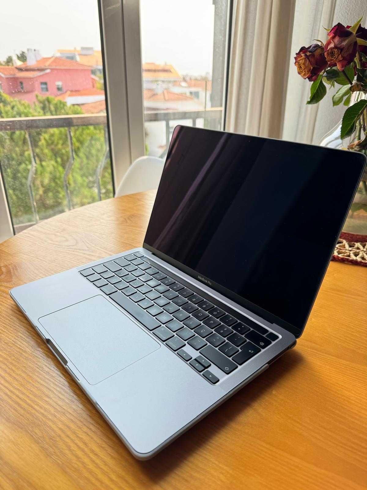 MACBook PRO Apple 13-13.9''