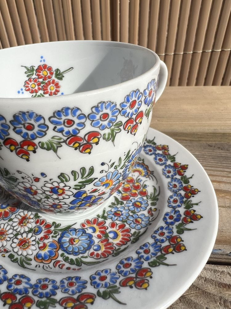 Cepelia Opole filiżanka ze spodkiem porcelana recznie malowana