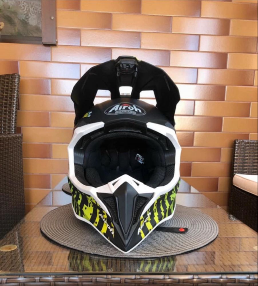 Kask airoh damski młodzieżowy enduro, cross, quad