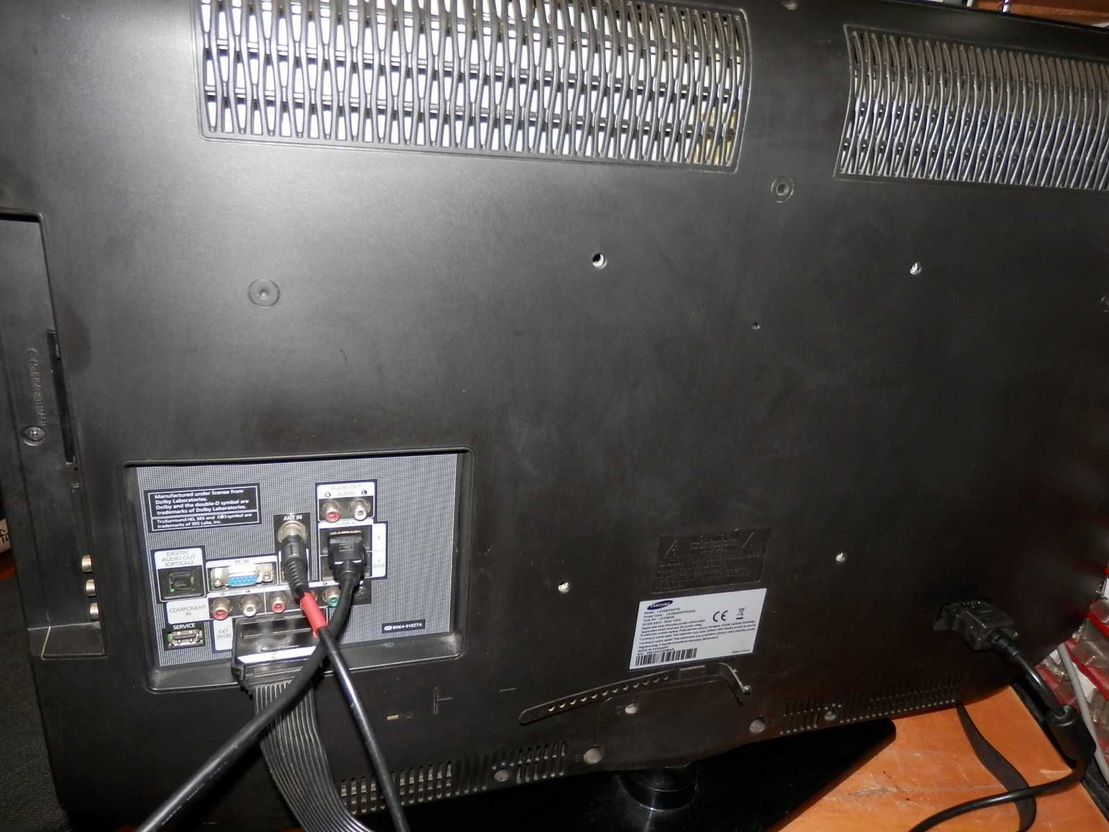 Sprzedam telewizor Samsung LE 32B530P7W z pilotem, sprawny