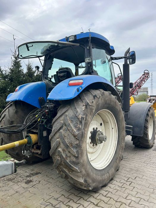New holland T7040