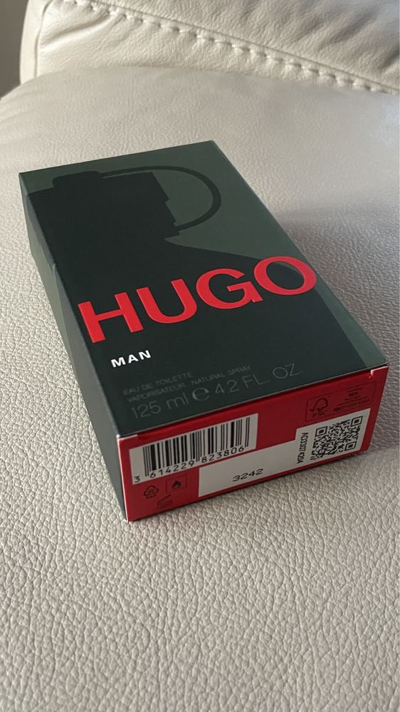 Pudełko po męskich perfumach Hugo Boss