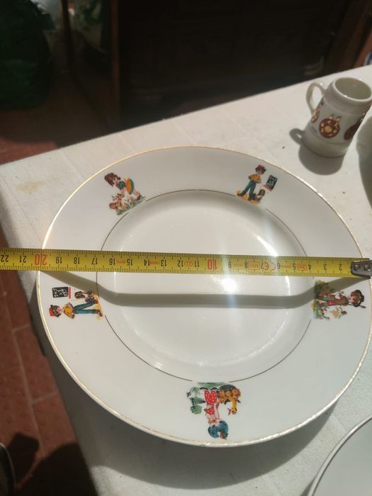 Prato infantil em porcelana com desenhos