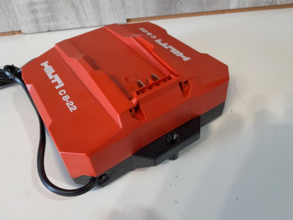 Hilti C8-22 NURON NOWA największą i najmocniejsza ładowarka sieciowa