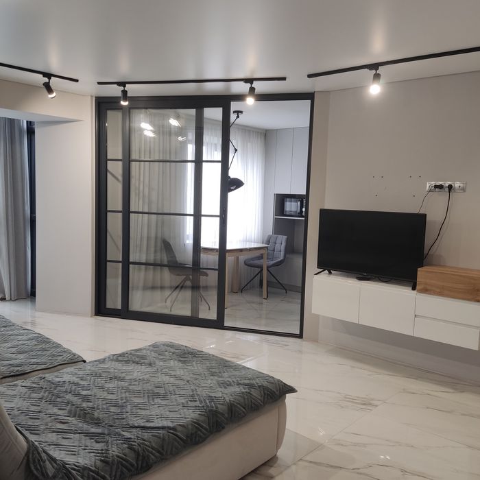 Трикімнатна,Проспект Незалежності.