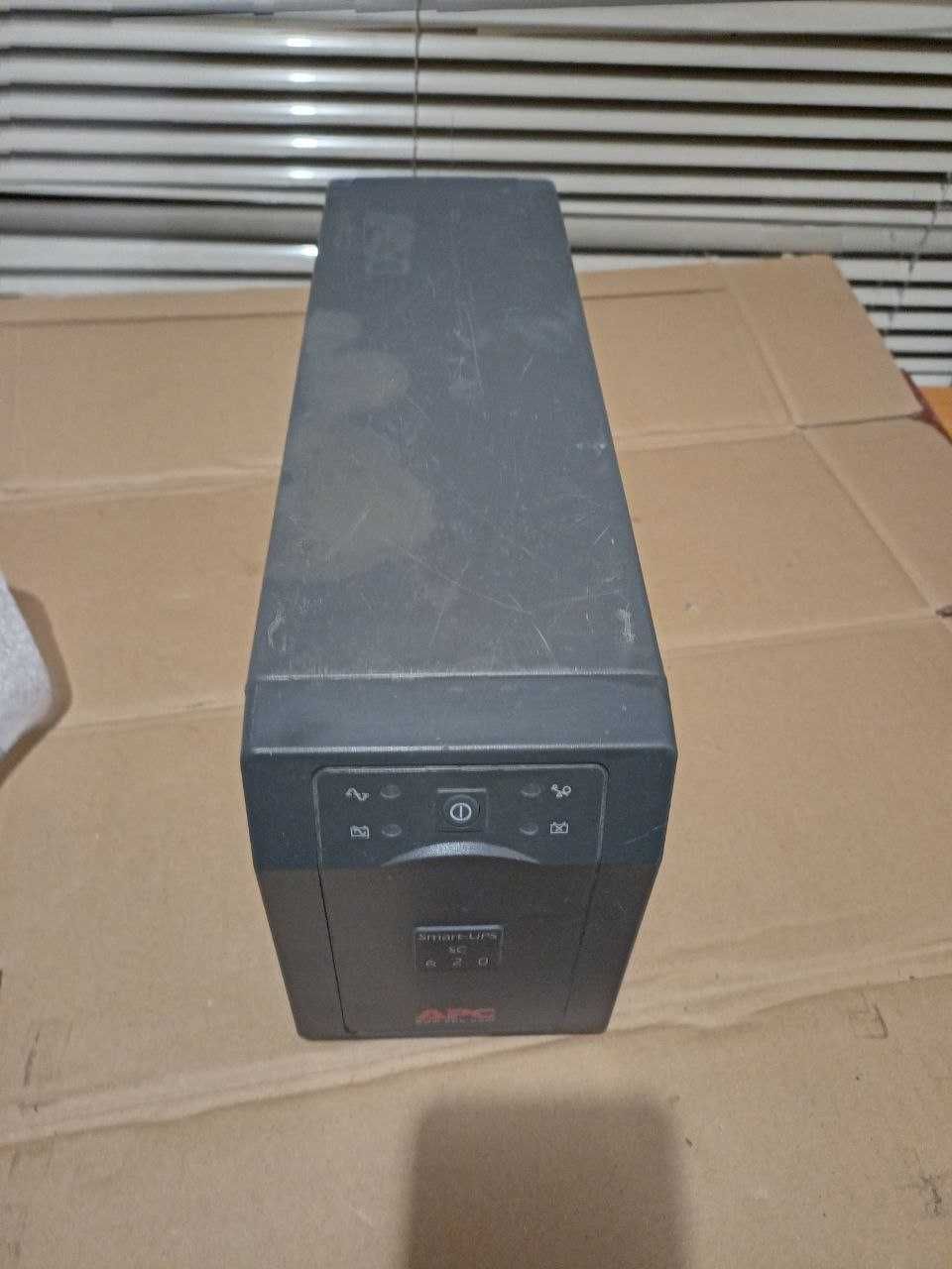 Бесперебойник APC Smart-UPS SC 620VA (інвертор, ДБЖ, UPS, ИБП)