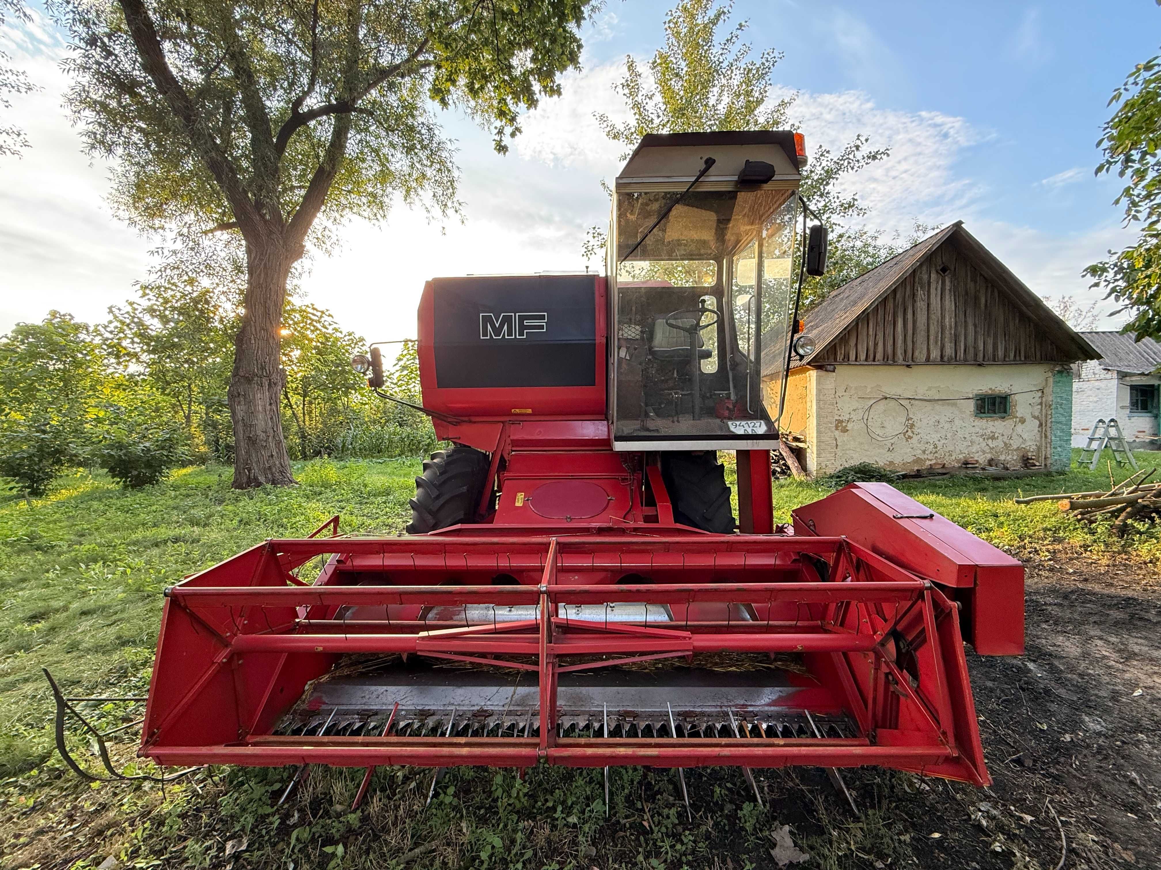 Комбайн Massey Ferguson 20