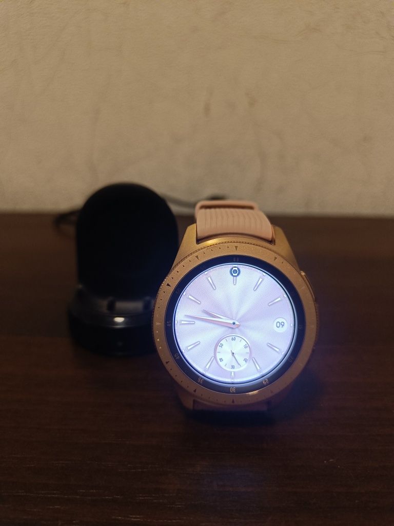 Samsung galaxy watch 42mm sm-r810