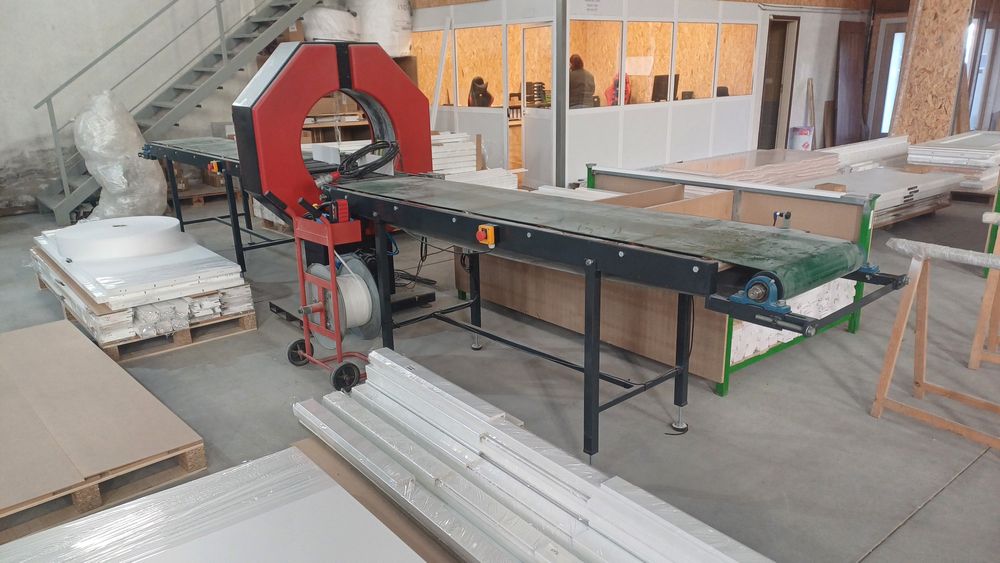 Linha de embalamento de perfis