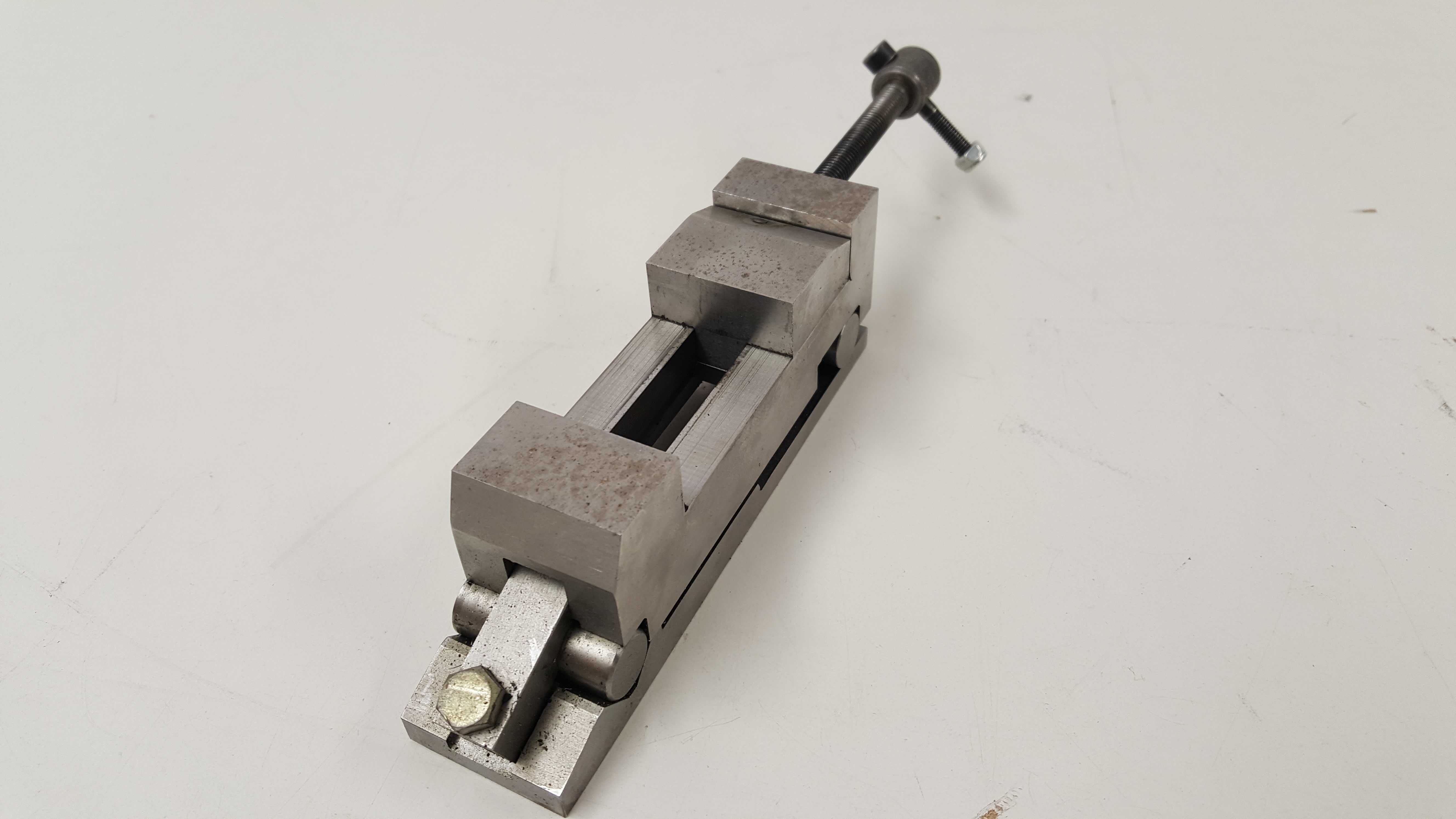 Imadło sinusowe kątowe precyzyjne 34x47 mm  uchylne