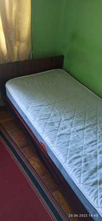 Кровать односпальная з матрасом