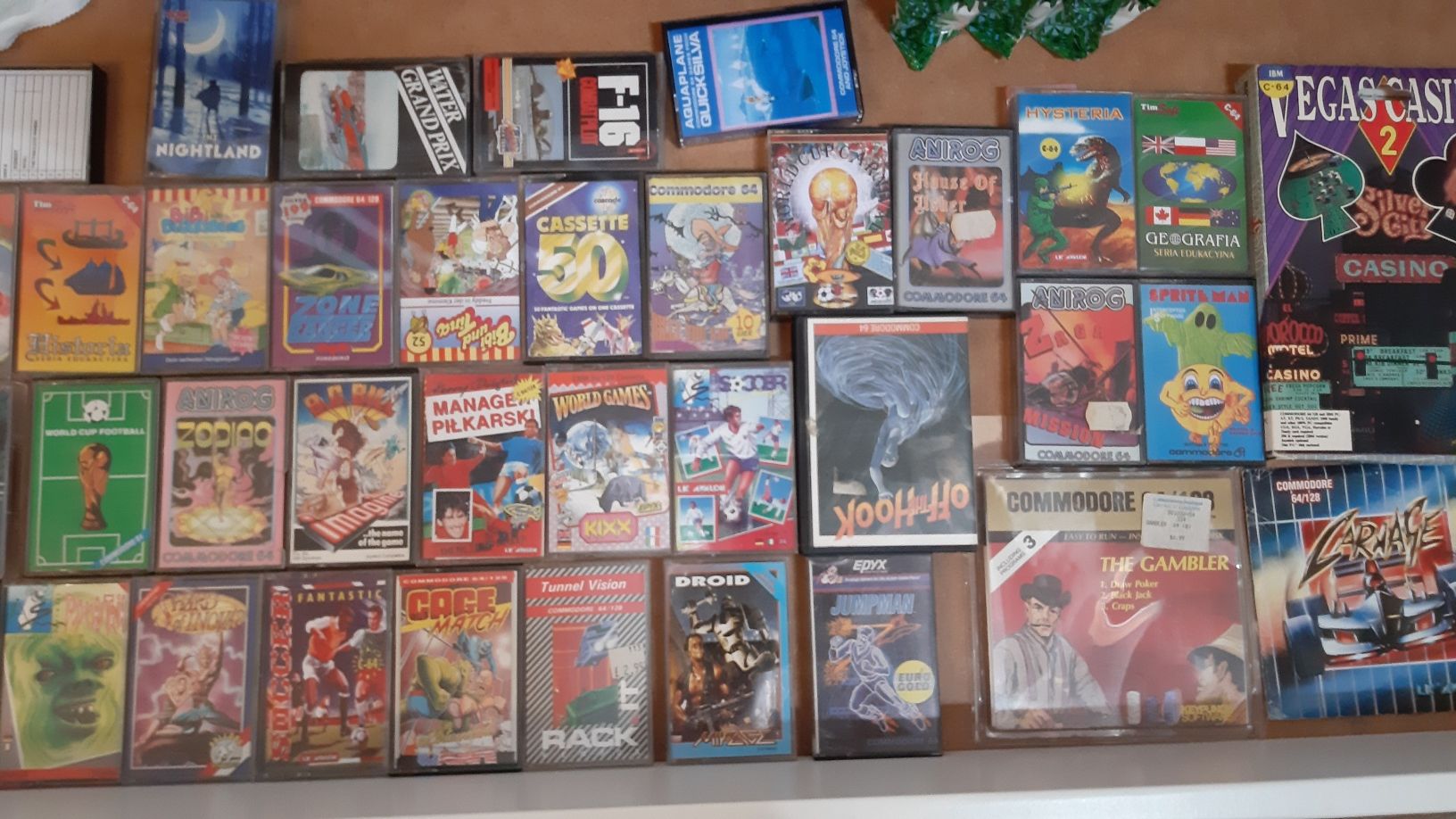 10 kaset z grami Commodore do wyboru
