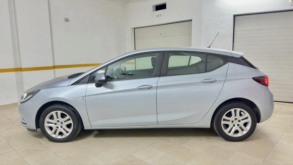 Opel Astra 1.6 CDTi Dynamic