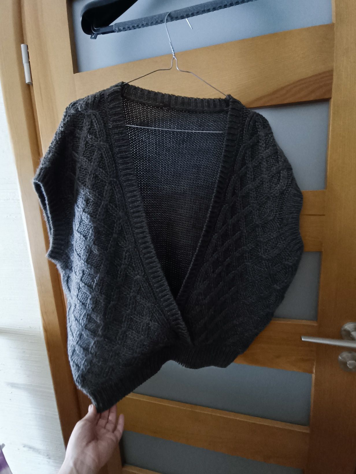 Narzutka sweter bolerko oversize