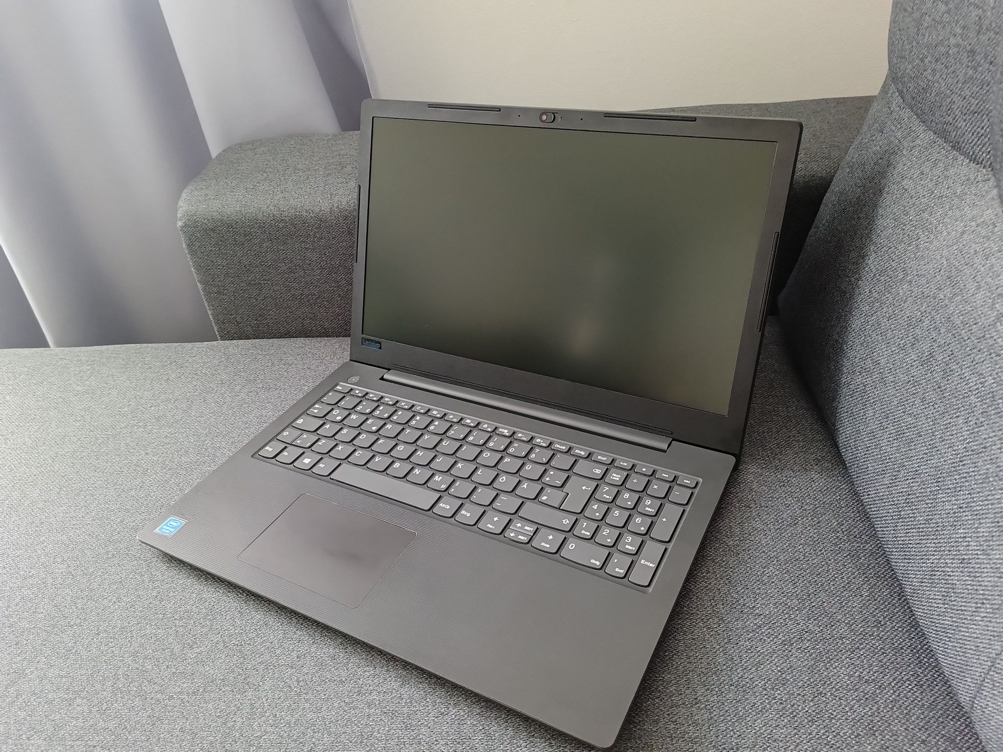 Zadbany Szybki Laptop Lenovo V130 Pentium N5000 Ram 8GB SSD 240GB